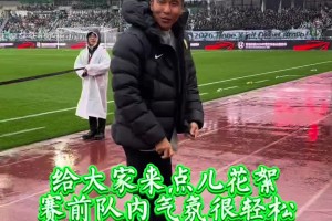 国安博主晒实拍：电梯战神是一个挺温和的人，稀哲瘦了好多呀