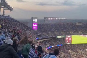 球王影响力！华盛顿联为战迈阿密租NFL球场，72026人观战