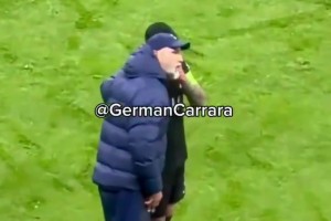 谁的主意？连续两次失误后，疑似罗梅罗提醒图多尔把金斯基换下去