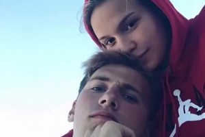 从青梅竹马到分道扬镳！看看东契奇与未婚妻曾经有多甜蜜！