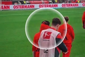 拜仁球迷：论社交恐惧症如何在德甲球场自闭出新高度！