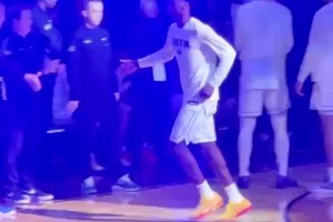 险些首轮出局！64进32 卡梅隆·布泽尔轰22分13板3助