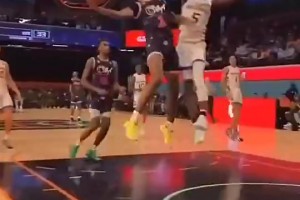 肉眼可见的恐怖滞空！火箭阿门进NBA前是这样打球的！